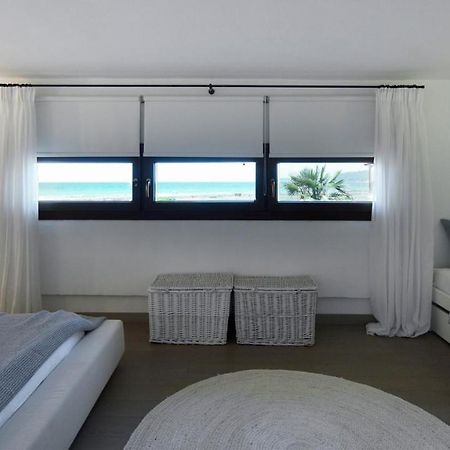 Soleado Beachfront Villa Skála Foúrkas Eksteriør bilde